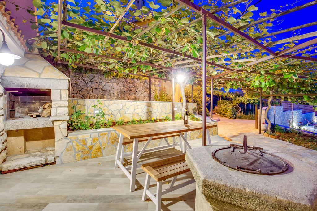 House Obrs Villa Mošćenička Draga Eksteriør billede