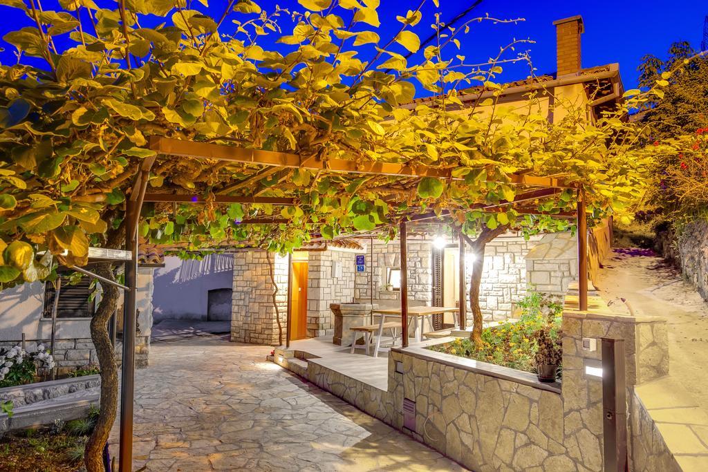 House Obrs Villa Mošćenička Draga Eksteriør billede